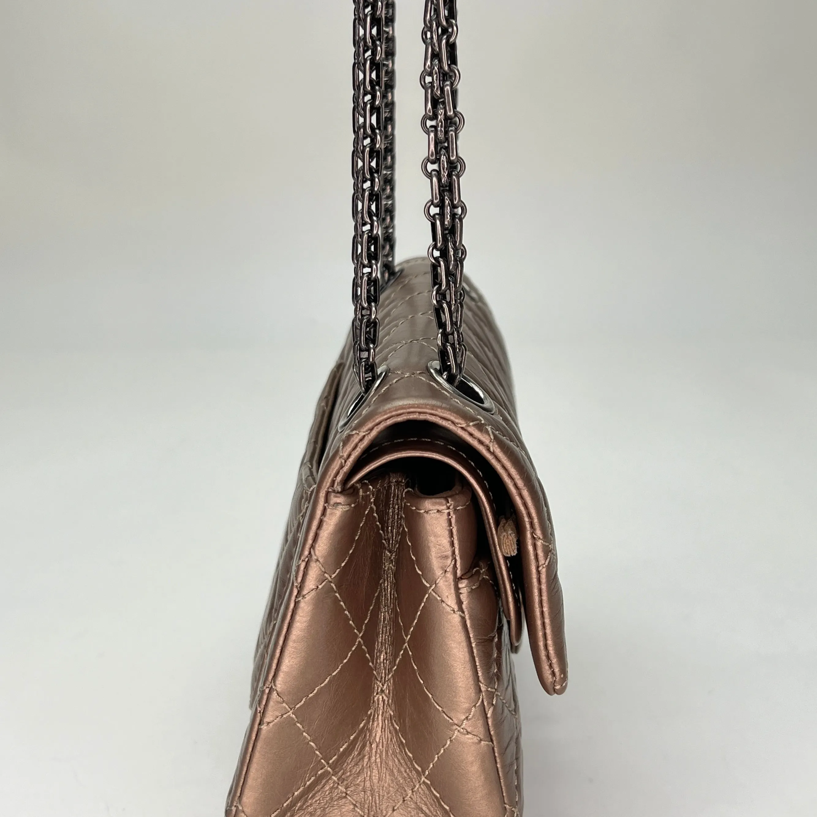 2.55 Reissue Chain Flap Small Gold Shoulder Bag in Calfskin, Ruthenium hardware