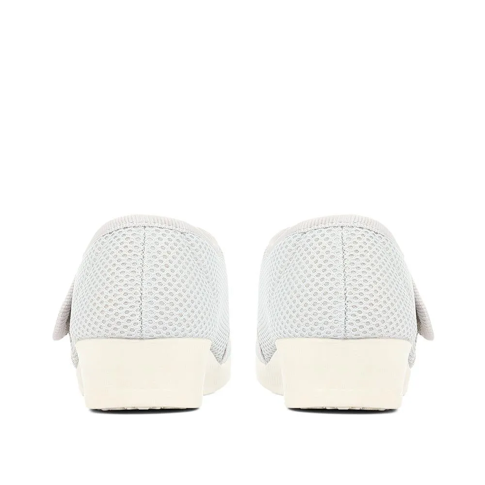 Adjustable Slippers - FLY35047 / 321 256