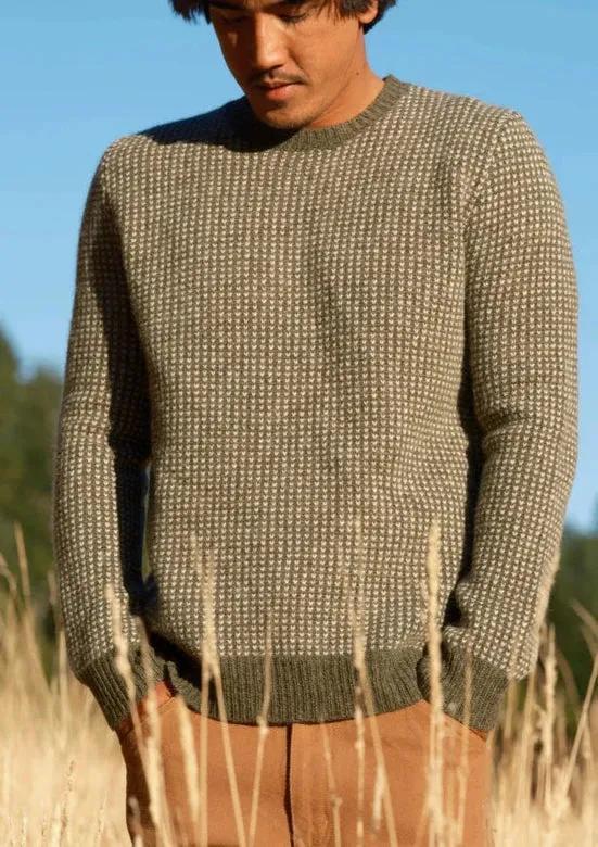 Beacon Sweater in Dark Moss