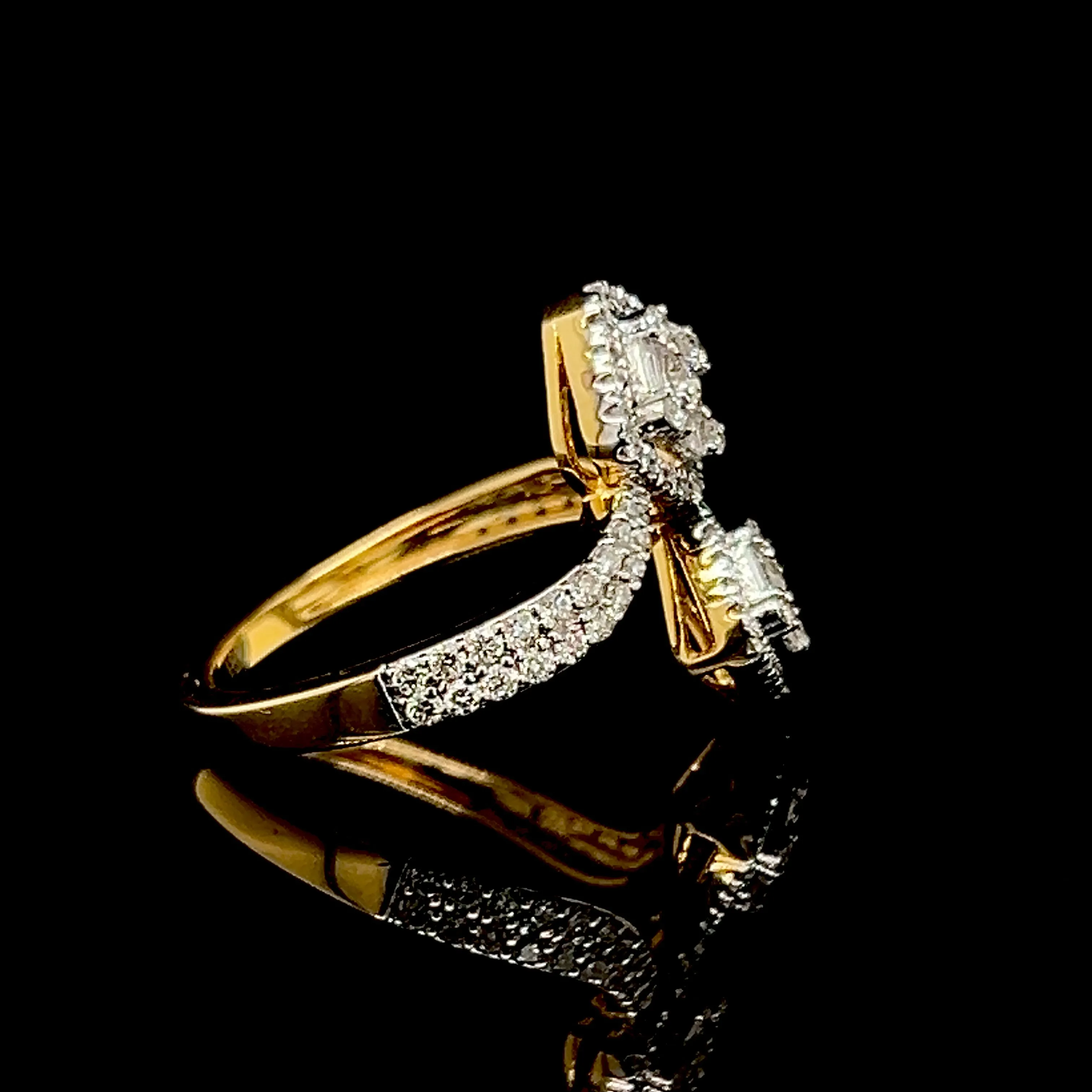 #LVNA2024 | Double Cushion Diamond Ring 18kt