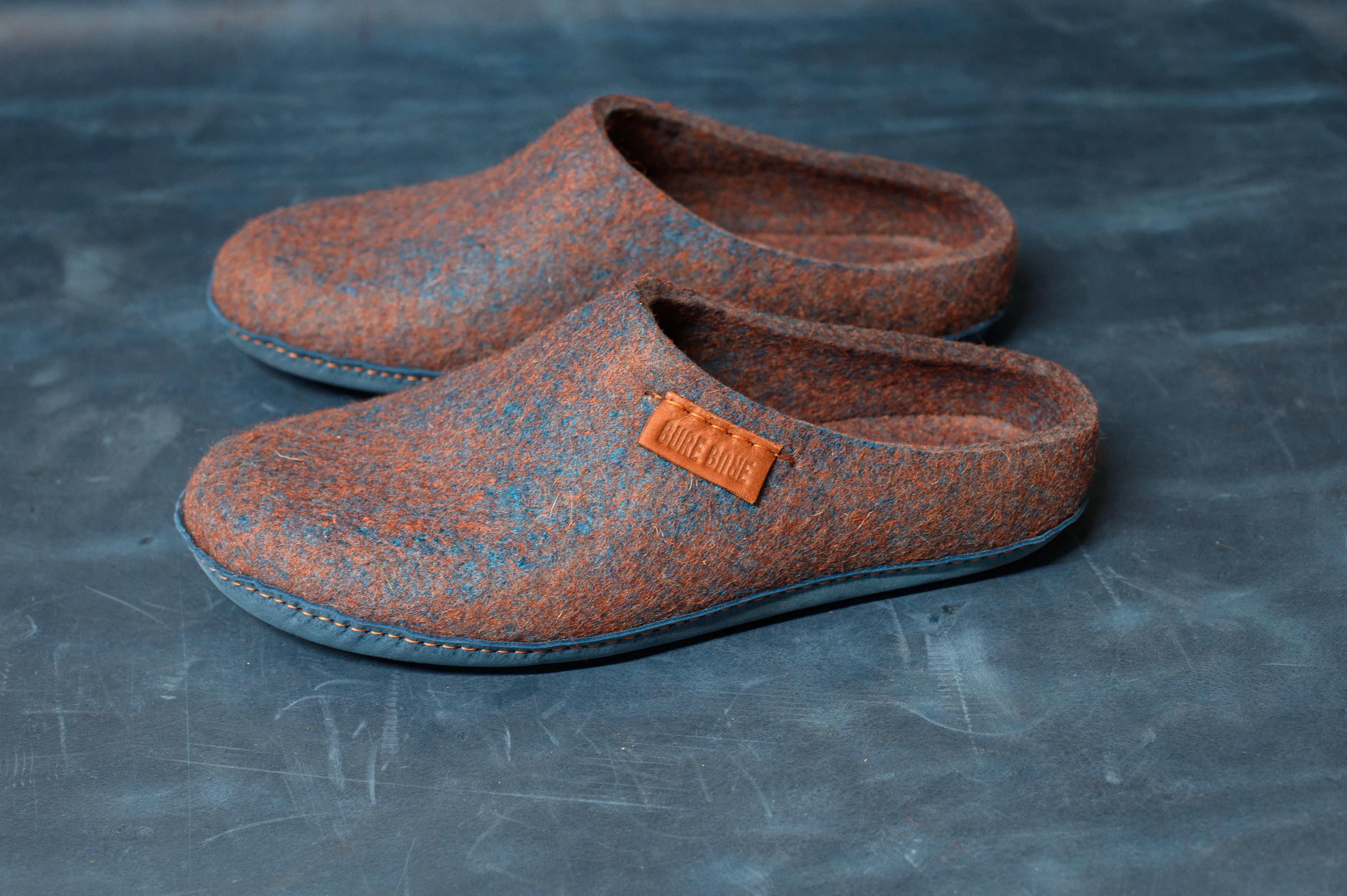 Semi-enclosed heel men's slippers - Rusted Metal