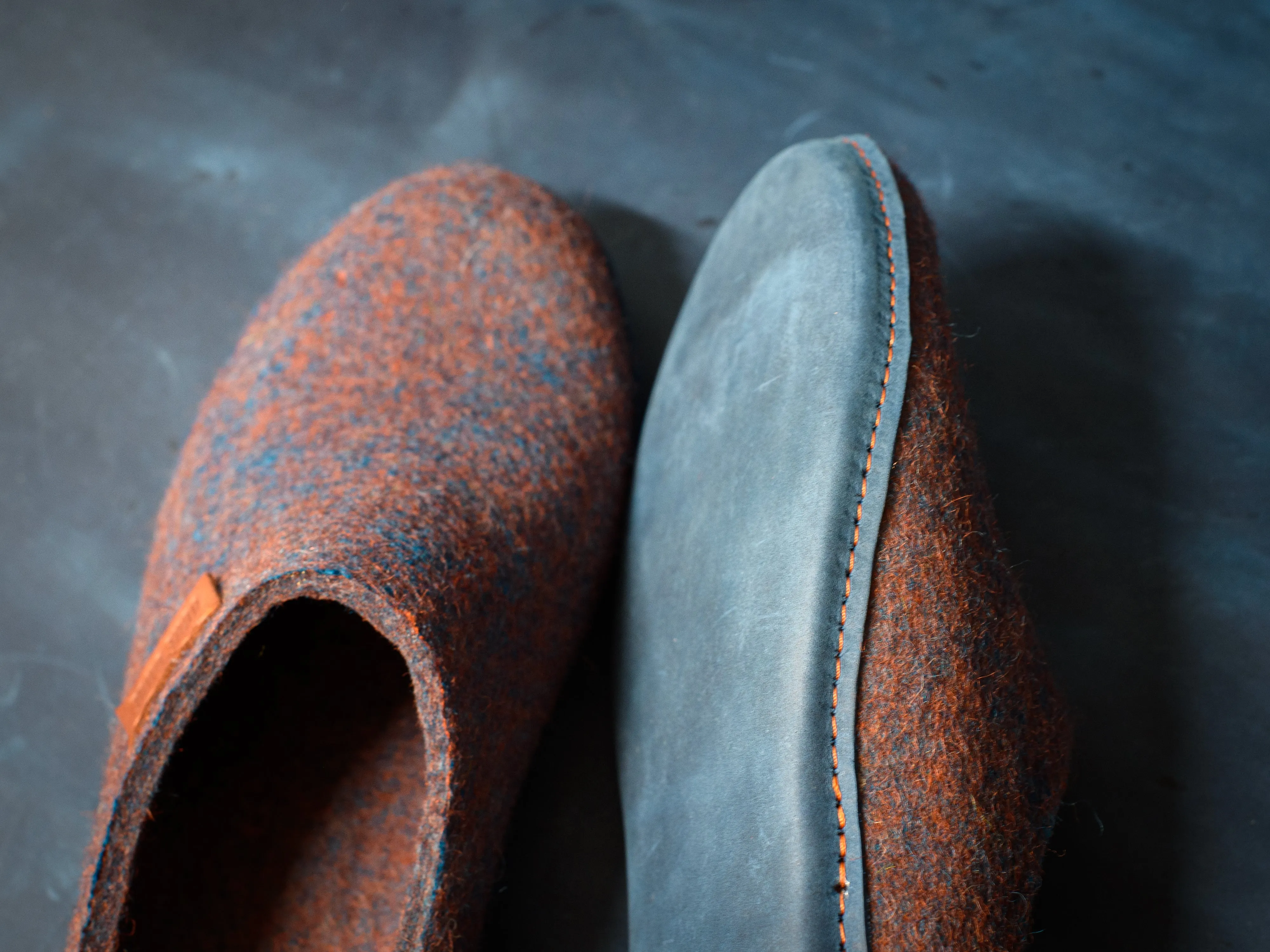 Semi-enclosed heel men's slippers - Rusted Metal